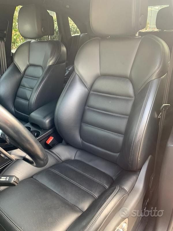 Usata Porsche Macan 252 CV (185 kW) 2016 Nero SUV