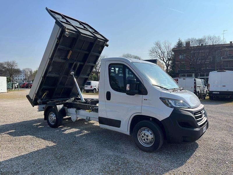 Usata Fiat Ducato 140 CV (102 kW) 2020 Bianco Furgone