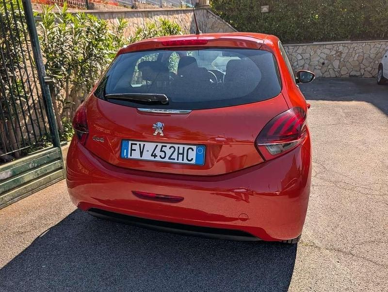 Usata Peugeot 208 Active 83 CV (61 kW) 2019 Rosso Utilitaria