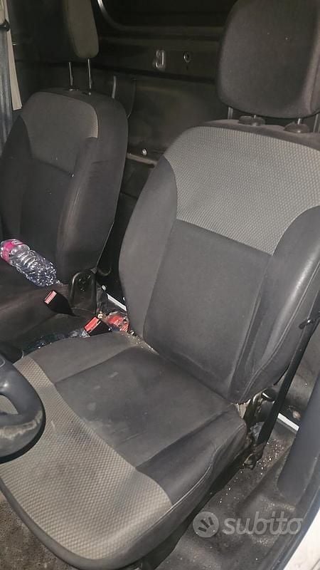 Usata Renault Kangoo 110 CV (80 kW) 2018 Bianco Monovolume