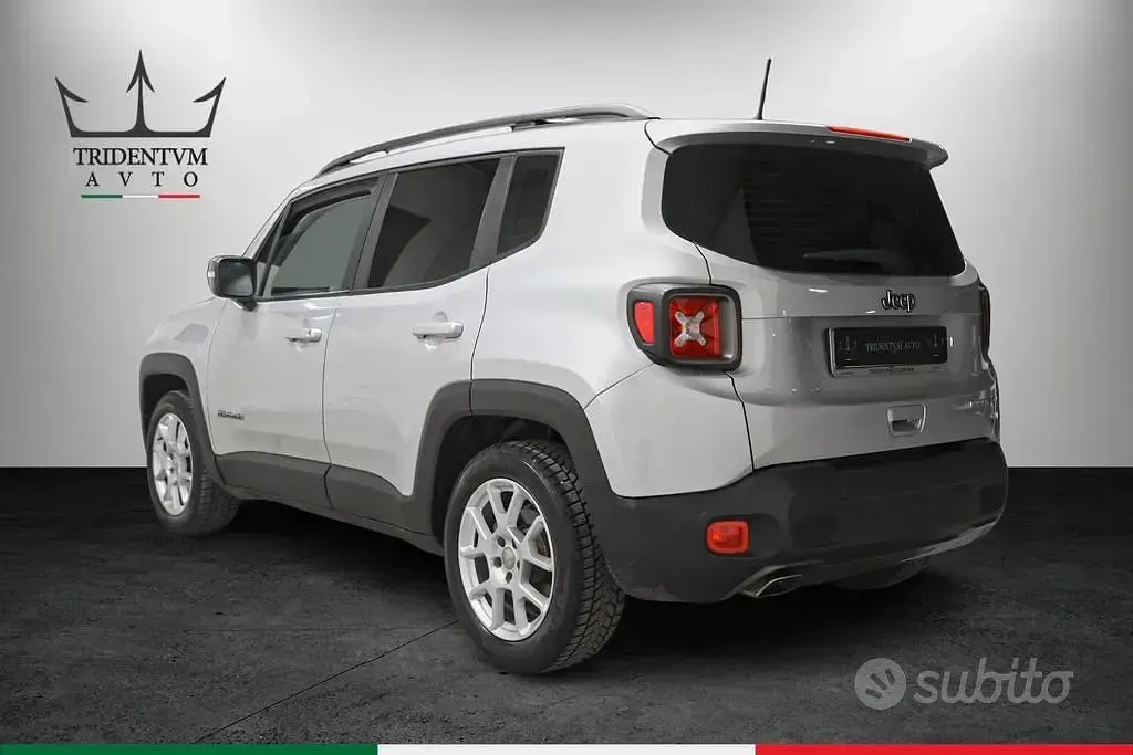 Usata Jeep Renegade Limited 120 CV (88 kW) 2021 Argento SUV