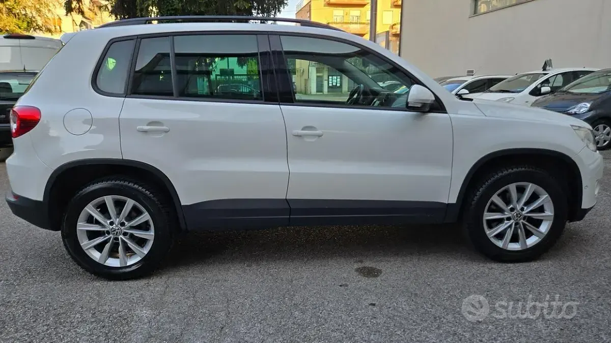 Usata VW Tiguan 160 CV (117 kW) 2011 Bianco SUV
