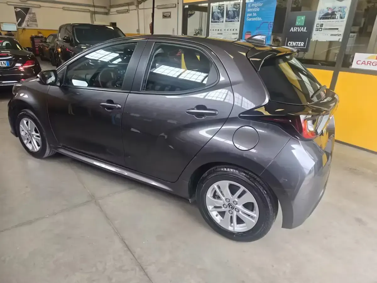 Usata Mazda 2 92 CV (67 kW) 2024 Grigio Utilitaria