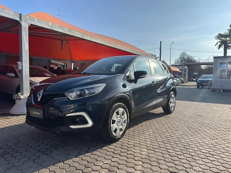 Usata Renault Captur 90 CV (66 kW) 2019 Blu SUV