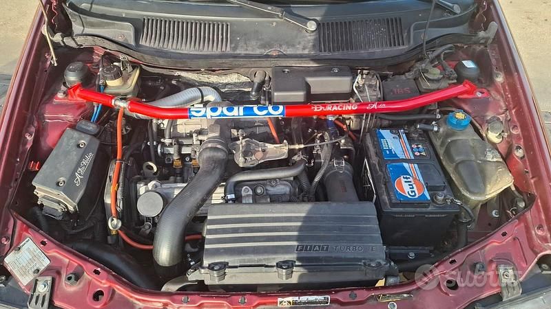 Rosso Usata 1993 Fiat Punto Tre volumi | 18.500 € - Immagine 1/4