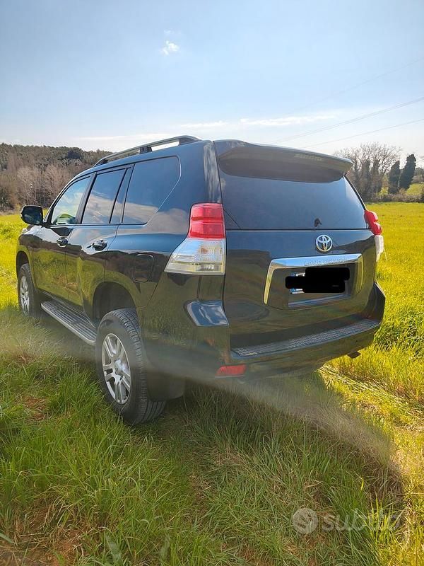 Usata Toyota Land Cruiser Sol 190 CV (139 kW) 2013 Nero SUV