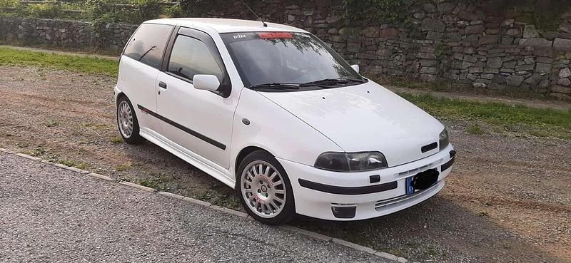 Usata Fiat Punto 131 CV (96 kW) 1997 Berlina