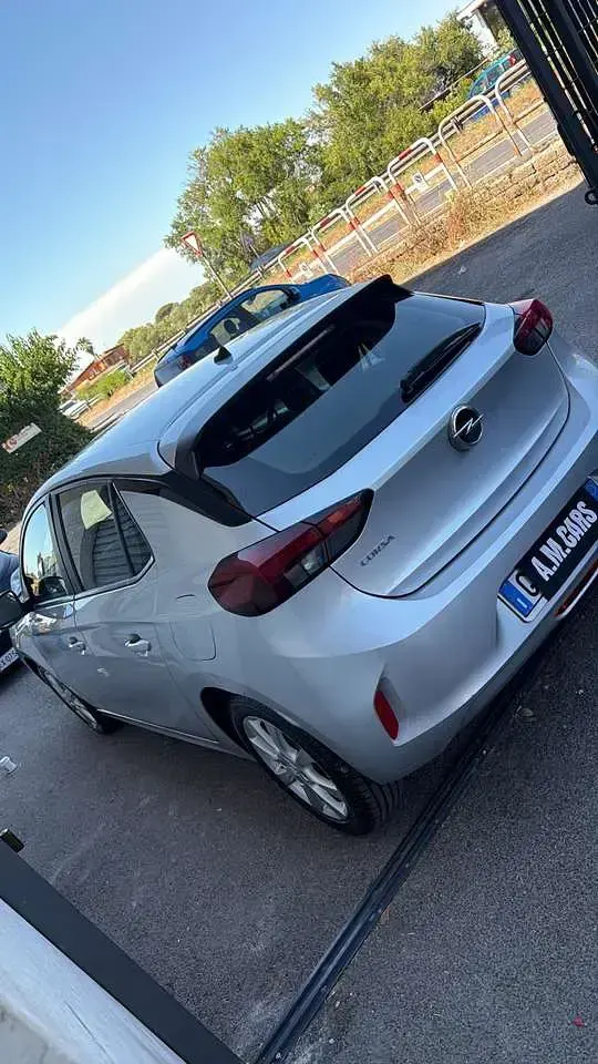 Usata Opel Corsa Elegance 75 CV (55 kW) 2023 Argento Utilitaria