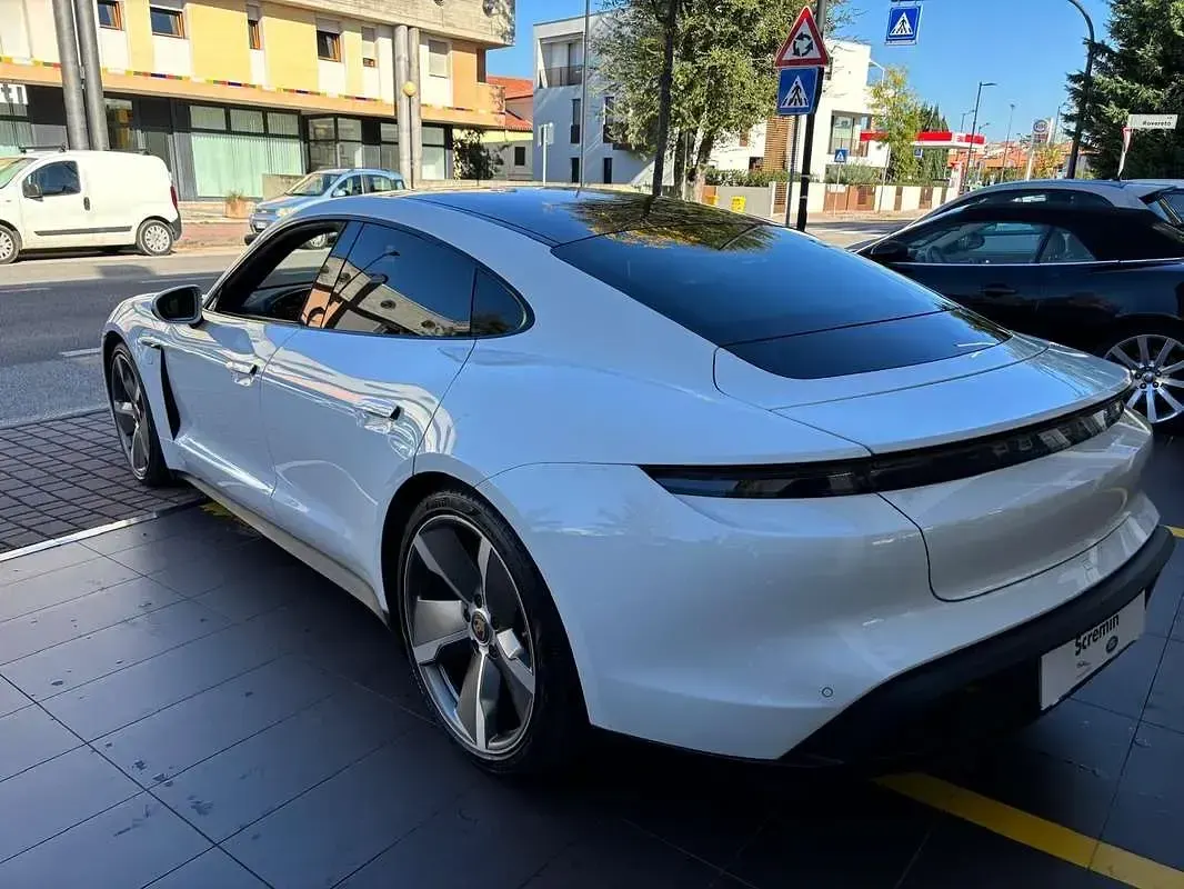 Usata Porsche Taycan Performance Package 139 kW (190 CV) 2020 Berlina