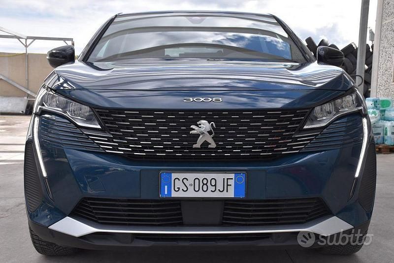 Usata Peugeot 3008 Allure 131 CV (96 kW) 2023 Blu SUV