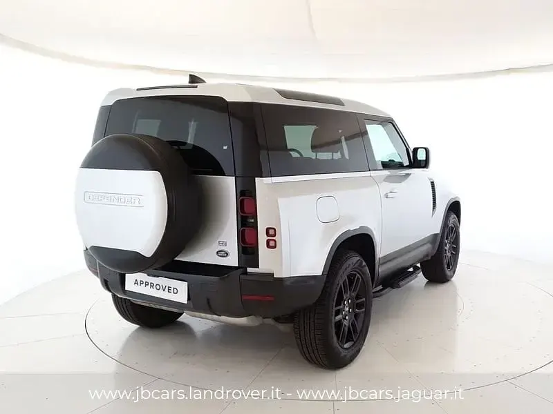 Usata Land Rover Defender SE 200 CV (147 kW) 2022 Grigio SUV