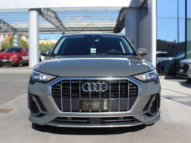 Usata Audi Q3 Ambiente 150 CV (110 kW) 2020 Grigio(met.) SUV
