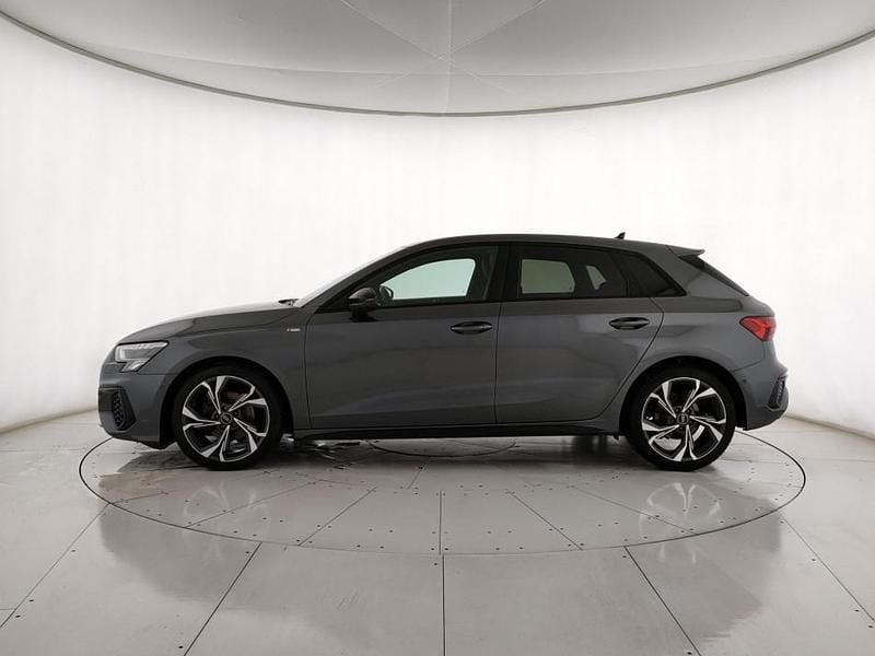 Usata Audi A3 S-Line 150 CV (110 kW) 2024 Grigio daytona perla Berlina