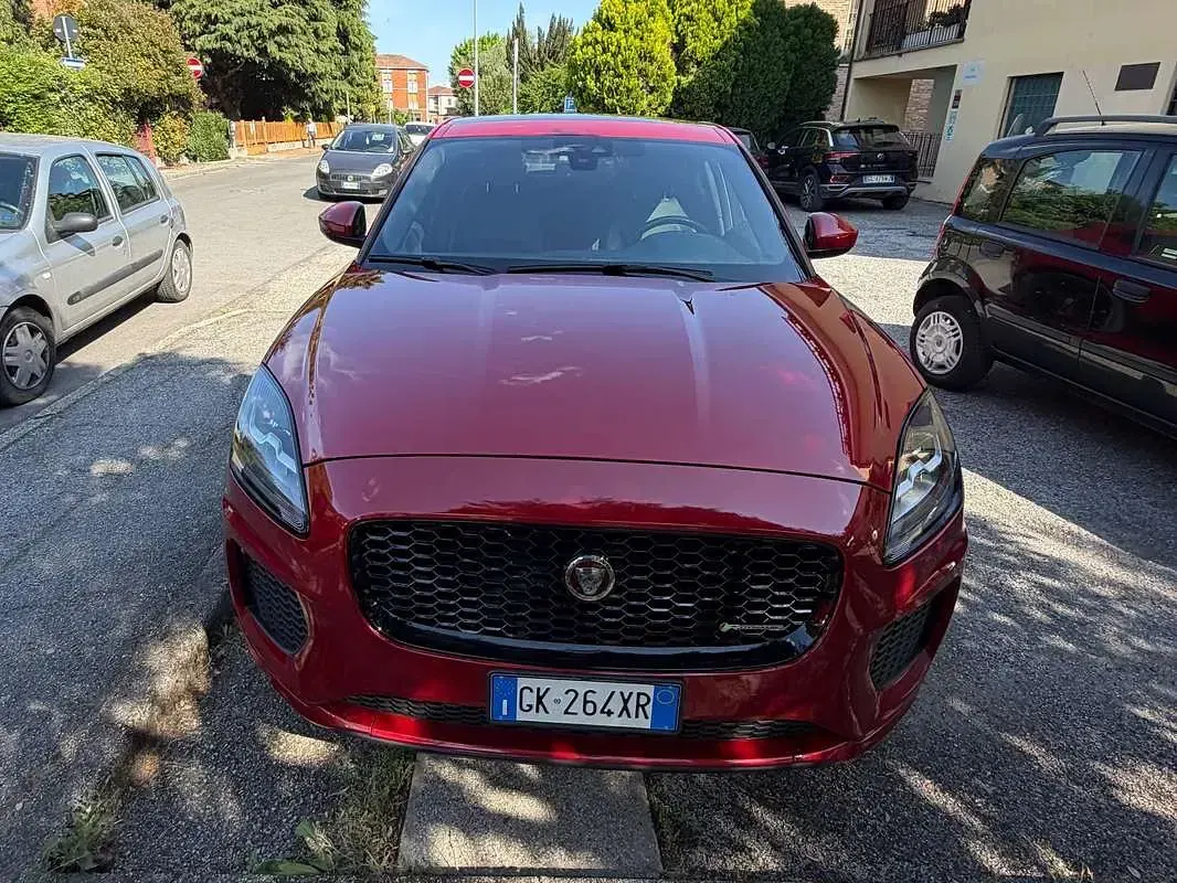 Usata Jaguar E-Pace R-Dynamic 179 CV (131 kW) 2019 Rosso SUV