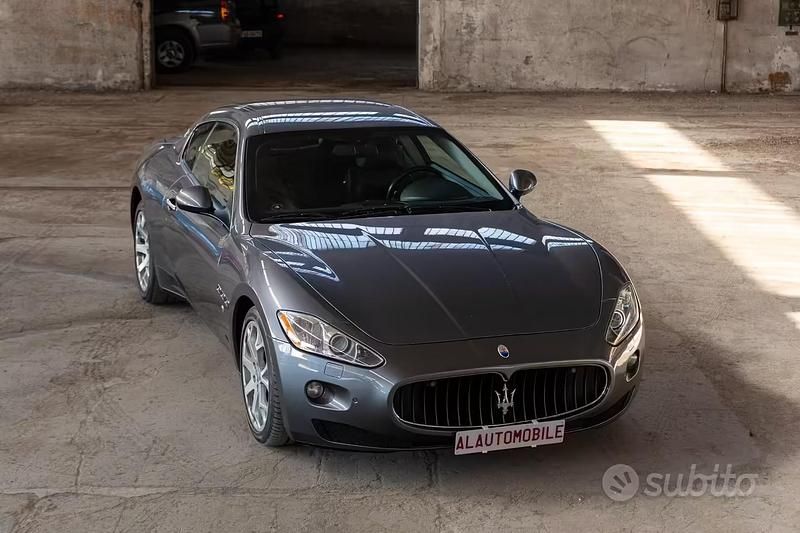 Usata Maserati Granturismo 440 CV (323 kW) 2009 Grigio alfieri Coupé