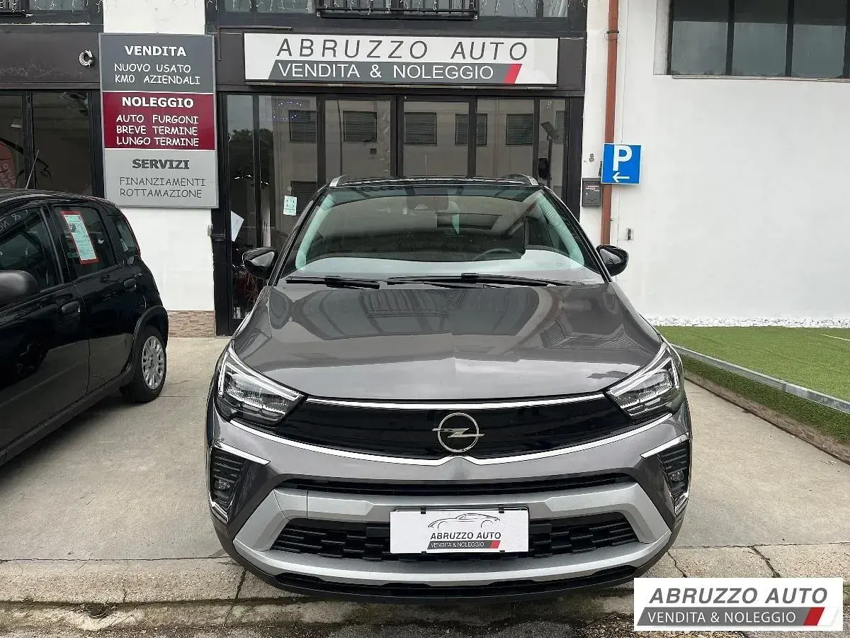 Usata Opel Crossland 130 CV (95 kW) 2023 Grigio SUV