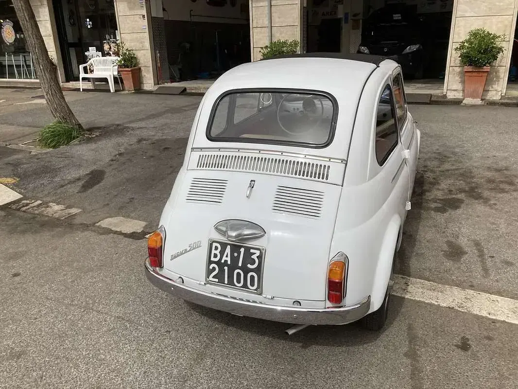 Usata Fiat 500 27 CV (19 kW) 1965 Utilitaria