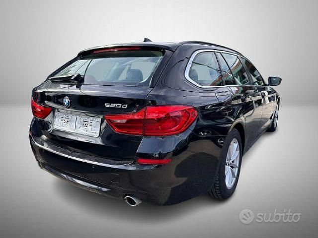 Usata BMW 520 Sport Line 190 CV (139 kW) 2018 Nero Station wagon
