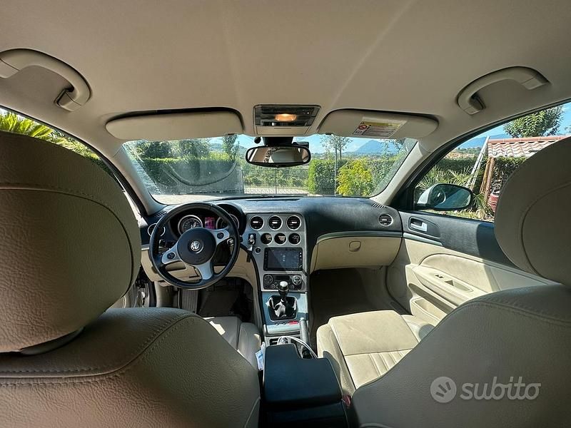 Usata Alfa Romeo 159 150 CV (110 kW) 2009 Grigio Berlina