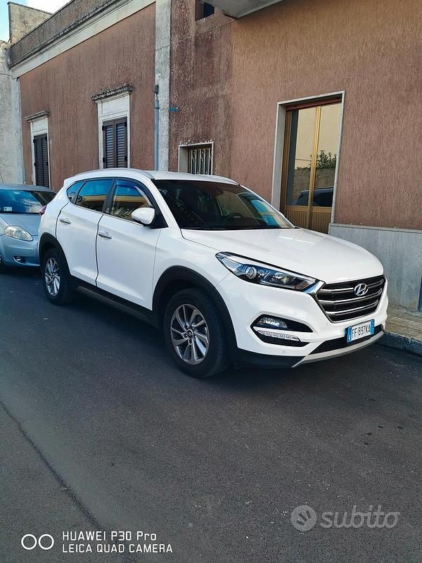 Bianco Usata 2016 Hyundai Tucson SUV | 10.500 € - Immagine 1/4