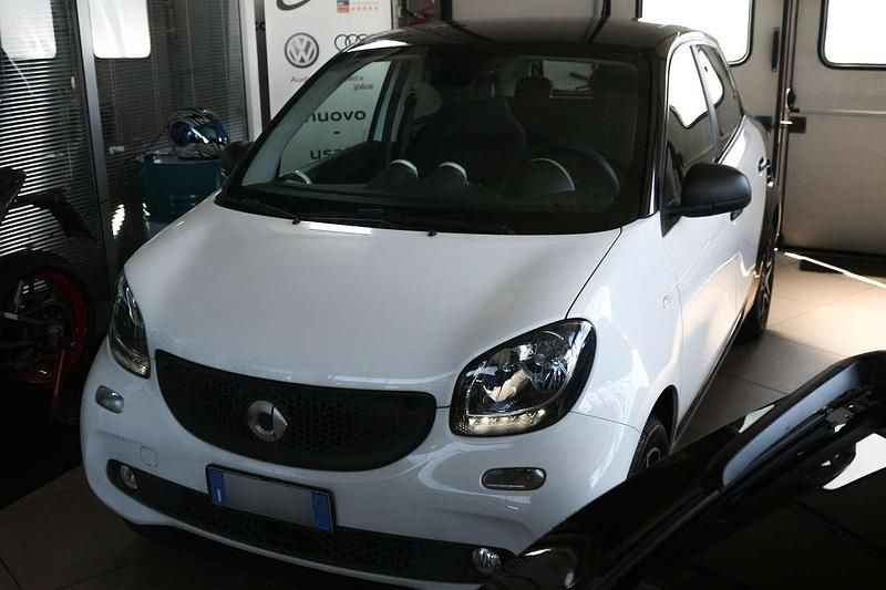 Usata Smart ForFour Superpassion 71 CV (52 kW) 2019 Bianco Utilitaria