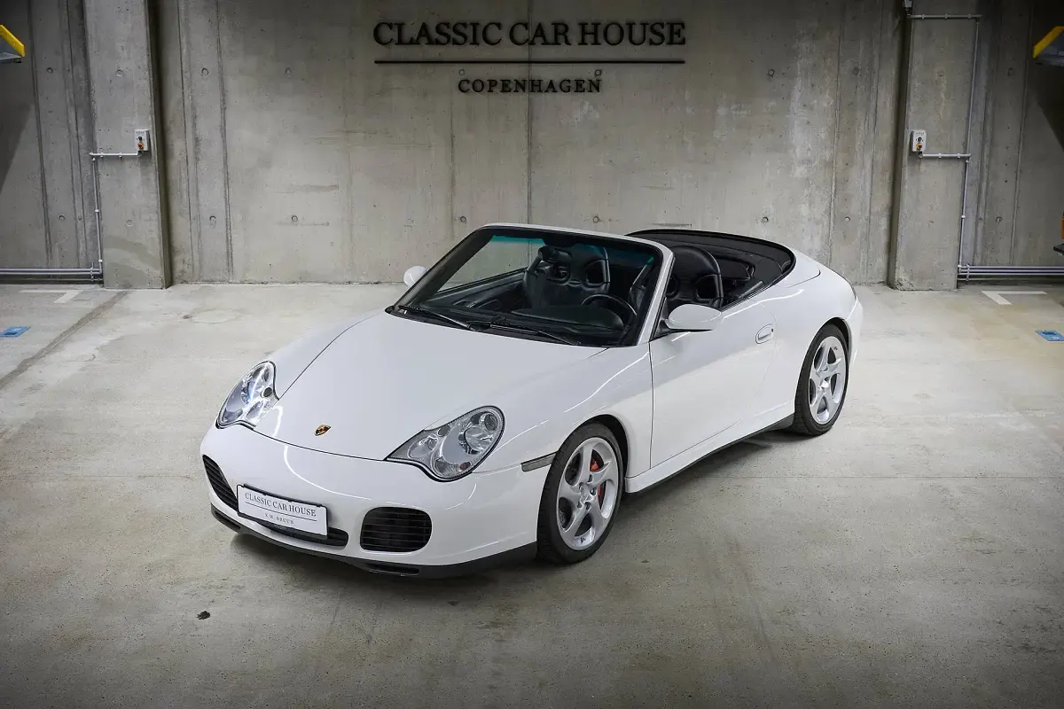 Usata Porsche 911 Carrera 4S 355 CV (261 kW) 2004 Bianco Coupé
