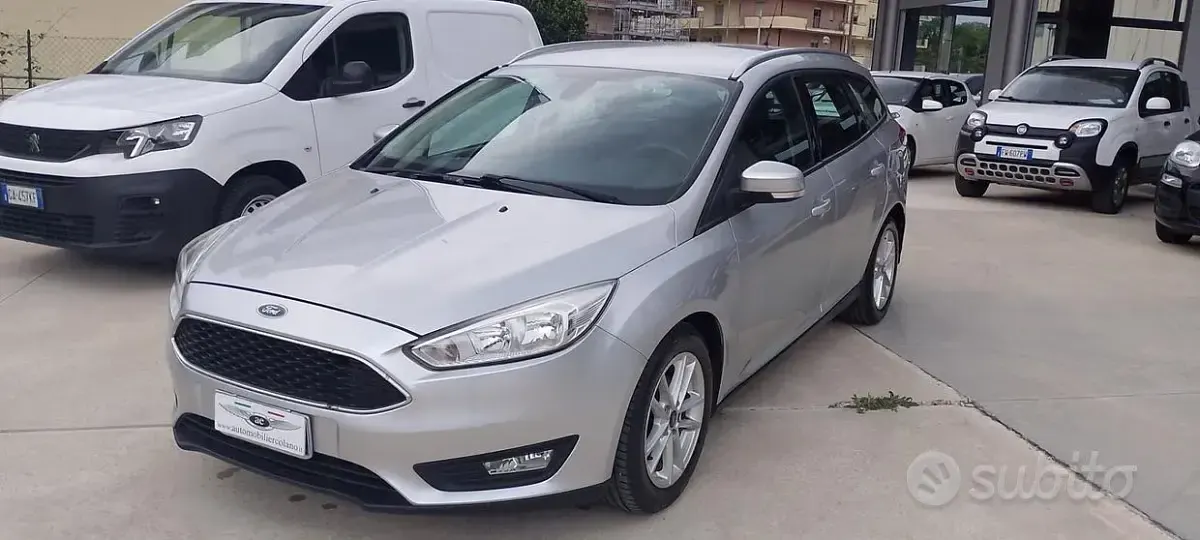 Usata Ford Focus Titanium 120 CV (88 kW) 2015 Grigio Station wagon