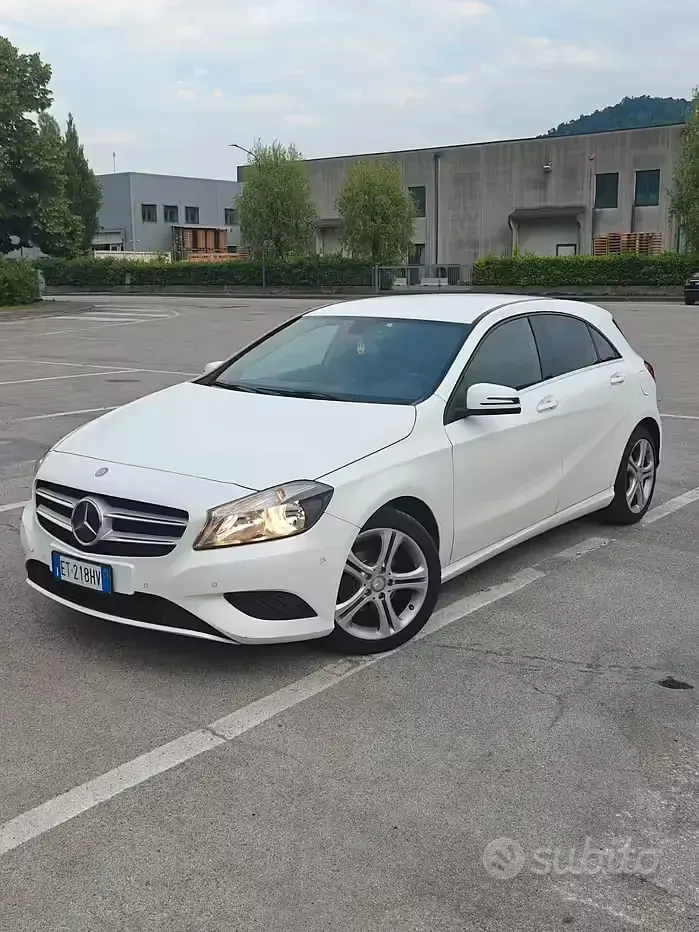 Usata Mercedes A180 Premium 109 CV (80 kW) 2013 Bianco Berlina