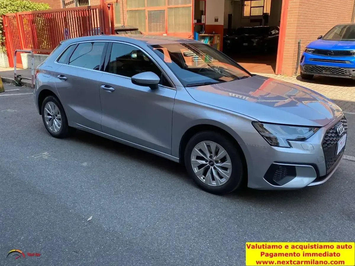 Usata Audi A3 Advanced 150 CV (110 kW) 2021 Argento Berlina
