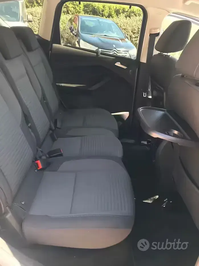 Occasion Ford C-MAX Titanium 120 ch (88 kW) 2017 Gris Monospace
