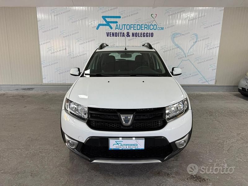 Usata Dacia Sandero Prestige 90 CV (66 kW) 2014 Bianco Berlina