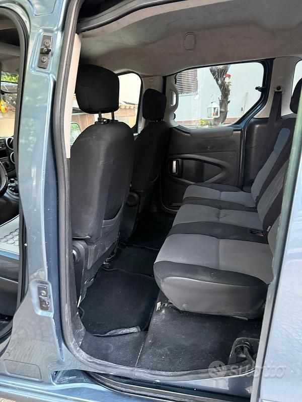 Usata Peugeot Partner Tepee 2012 Grigio Monovolume