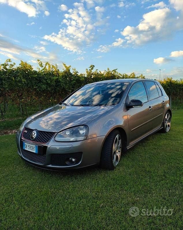Usata VW Golf V GTI 200 CV (147 kW) 2007 Grigio Berlina