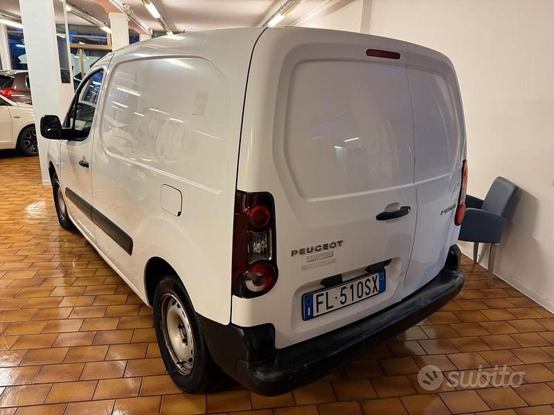 Usata Peugeot Partner 102 CV (75 kW) 2017 Bianco Monovolume