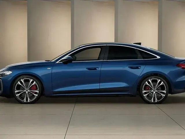Usata Audi A5 Business 204 CV (150 kW) 2025 Blu Berlina