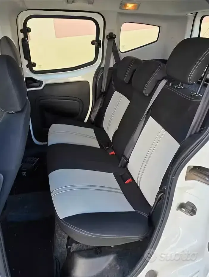Usata Fiat Qubo Trekking 75 CV (55 kW) 2011 Bianco Monovolume