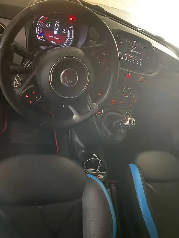 Usata Fiat 500 Sport 69 CV (50 kW) 2019 Nero Utilitaria