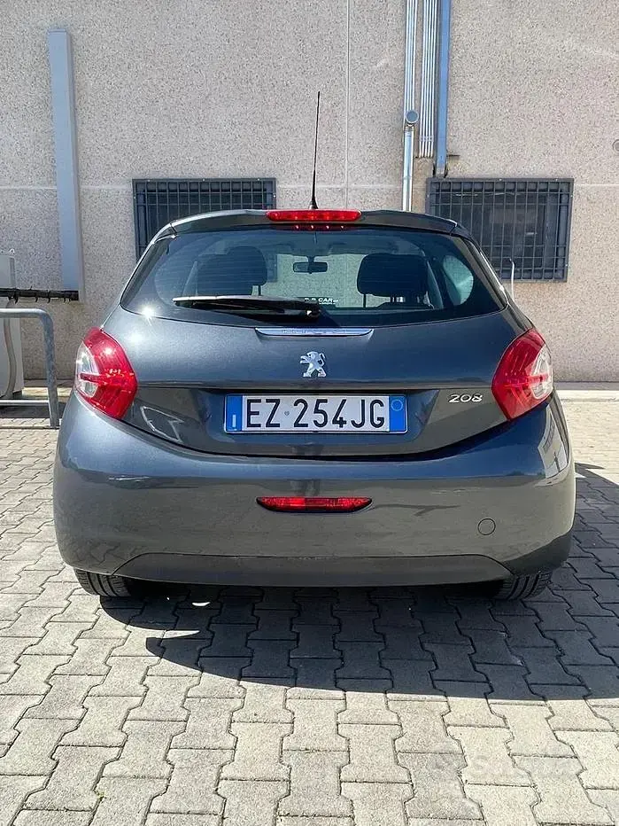 Usata Peugeot 207 82 CV (60 kW) 2015 Grigio Cabrio