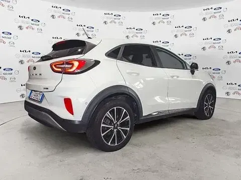 Usata Ford Puma Titanium 125 CV (91 kW) 2022 Bianco SUV