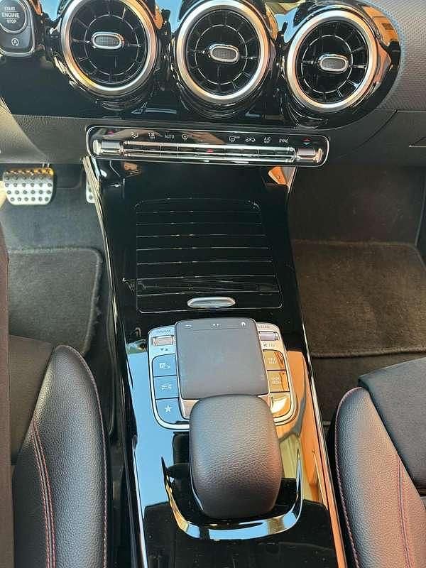 Usata Mercedes CLA200 Shooting Brake AMG Edition 1 150 CV (110 kW) 2019 Station wagon