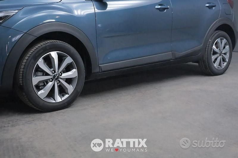 Usata Kia Stonic Style 84 CV (61 kW) 2024 Smoke blu SUV
