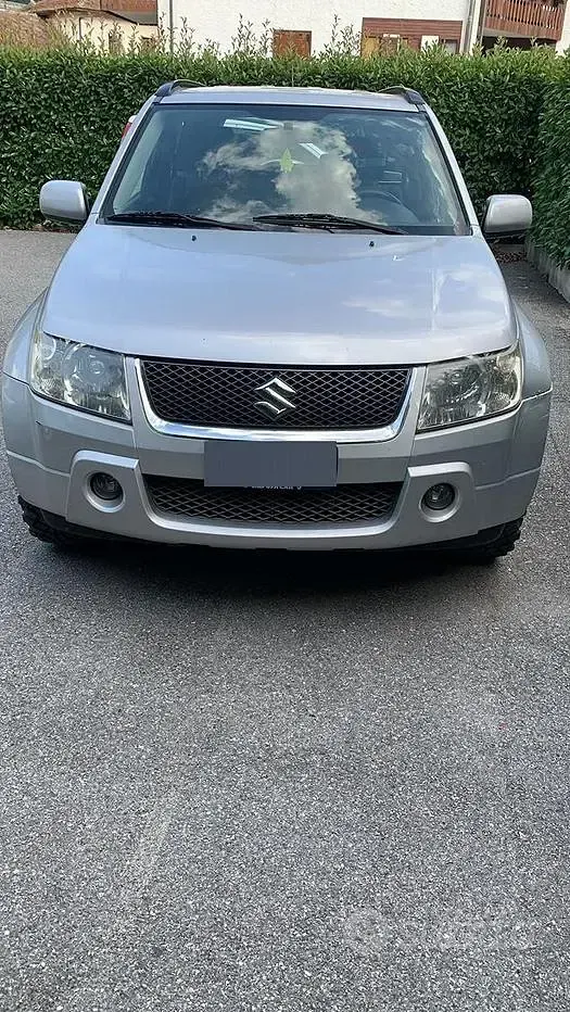 Usata Suzuki Vitara 129 CV (94 kW) 2006 Grigio SUV