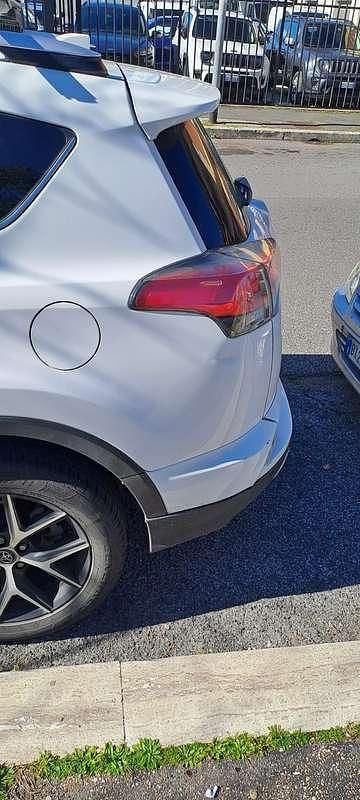 Usata Toyota RAV4 Hybrid 155 CV (114 kW) 2017 Bianco SUV