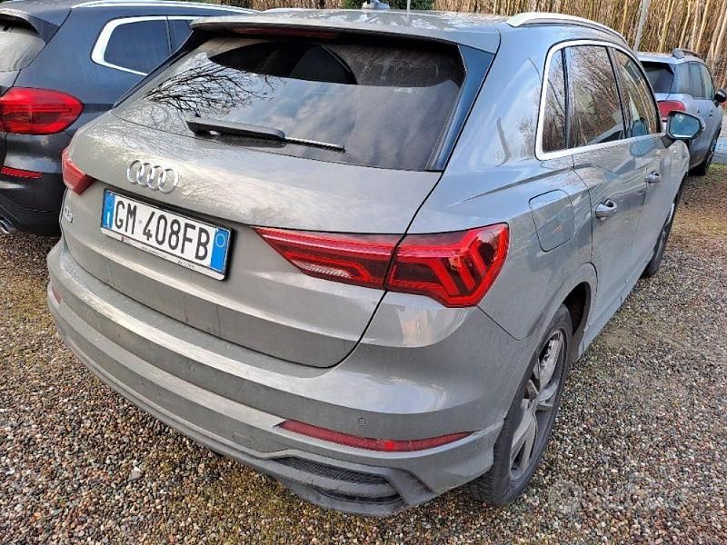 Usata Audi Q3 S-Line 150 CV (110 kW) 2022 Grigio SUV