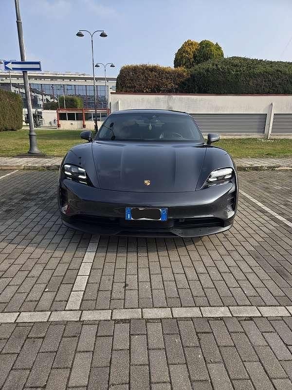 Usata Porsche Taycan 4S 419 kW (571 CV) 2020 Grigio Berlina