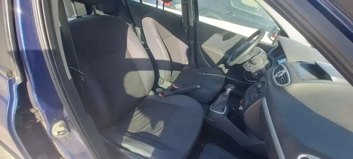 Gebraucht Renault Clio II 68 PS (50 kW) 2007 Blau Kleinwagen