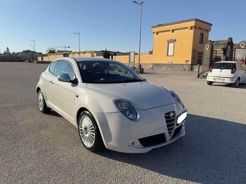 Begagnad Alfa Romeo MiTo Distinctive 135 HK (99 kW) 2010 Vit Halvkombi