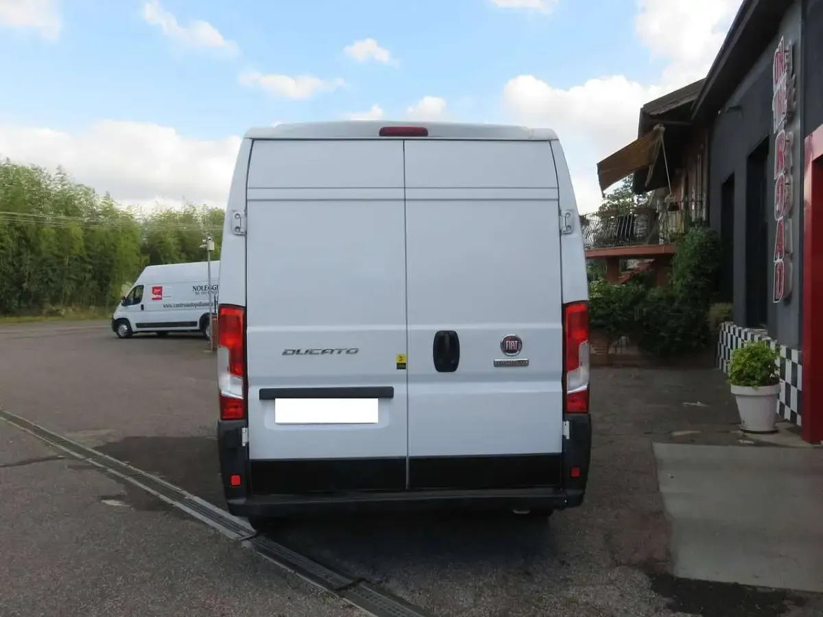 Usata Fiat Ducato 131 CV (96 kW) 2019 Bianco Furgone