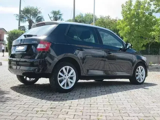Usata Skoda Fabia Design Edition 90 CV (66 kW) 2016 Nero Berlina