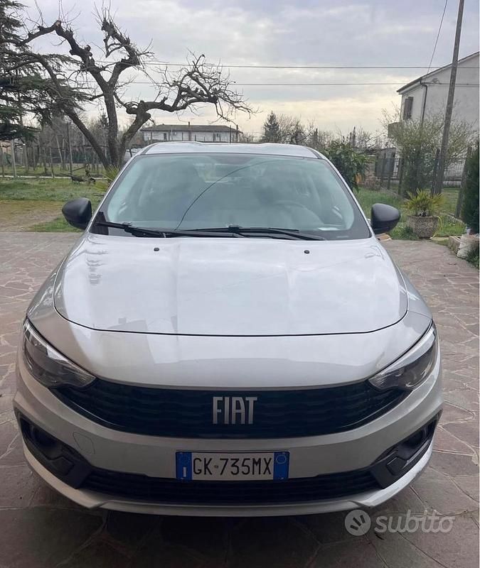 Usata Fiat Tipo Lounge 95 CV (69 kW) 2021 Grigio Berlina